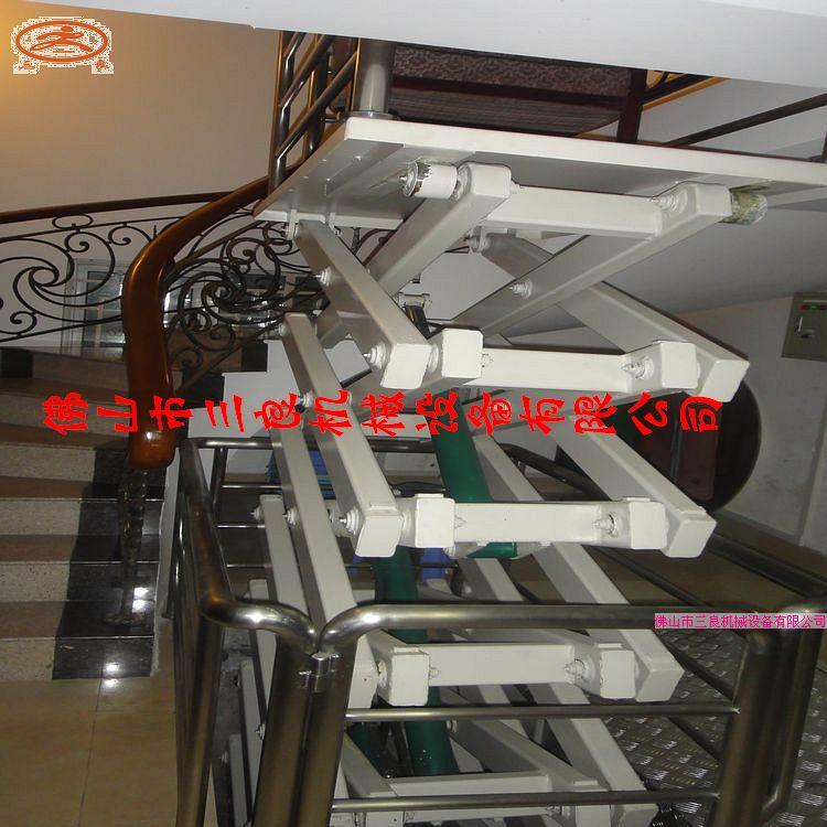 供應(yīng)專業(yè)生產(chǎn)移動剪叉式升降平臺廠家