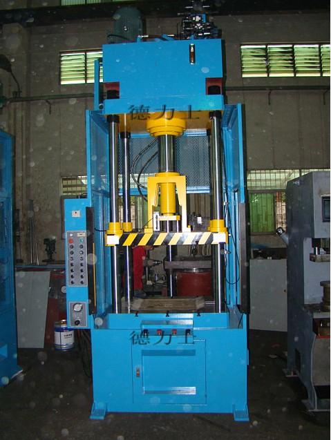 供應(yīng)寧波冷擠壓油壓機DSH