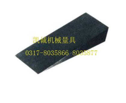 專業(yè)生產(chǎn)Q235斜鐵