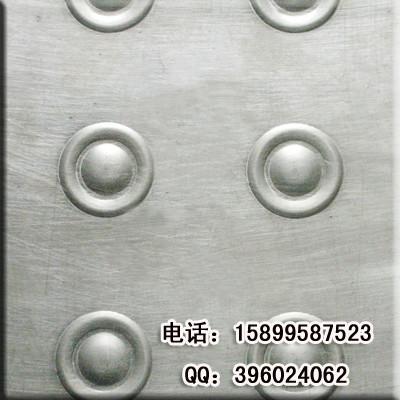 供應(yīng)不銹鋼防滑板加工廠◇不銹鋼人字防滑板