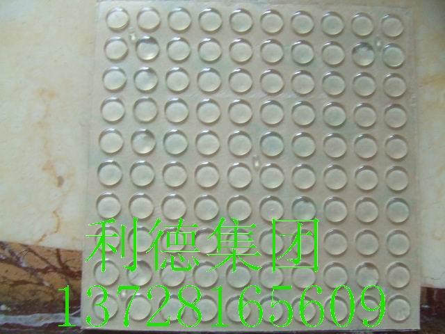 供應(yīng)透明膠墊*批發(fā)
