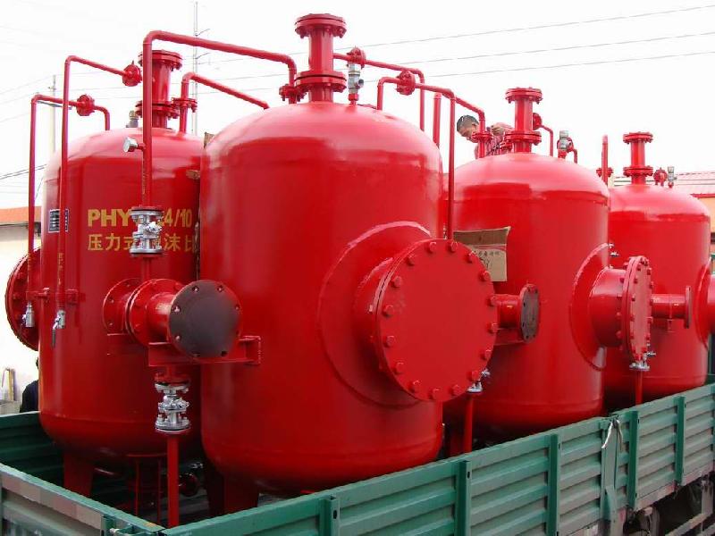 供應PHYN32壓力式泡沫比例混合器、河南新鄉(xiāng)*隔膜式泡沫液儲罐