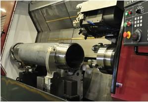 供應(yīng)江蘇新瑞LC系列液壓缸數(shù)控車床