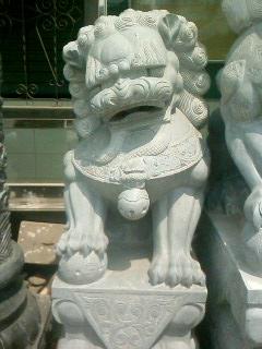 供應(yīng)石雕石獅子