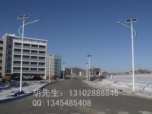 供应甘肃兰州太阳能路灯，太阳能道路灯高端产品领导者