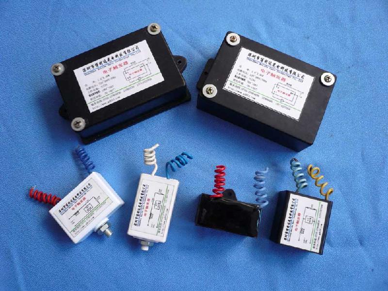 供1.0-8.0KW觸發(fā)器，UV燈*觸發(fā)器