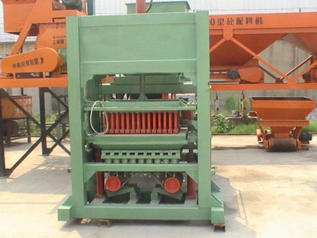 QT8-15免燒磚機制磚機環(huán)保節(jié)能