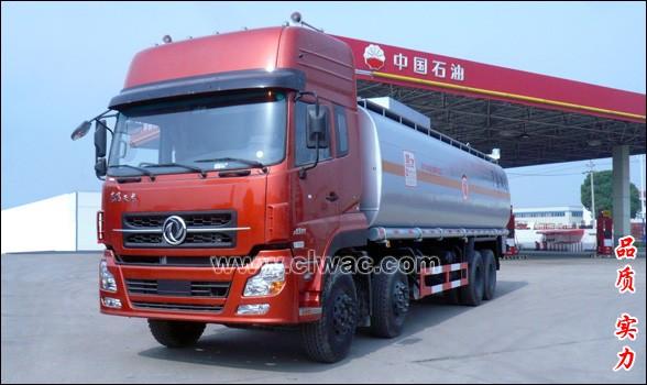 28噸運油車圖片