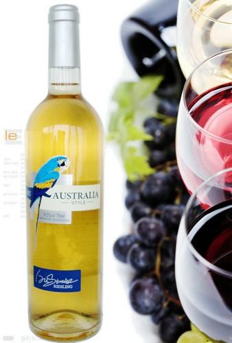 源于澳洲悠揚風(fēng)格，體會來自全新感受！澳洲風(fēng)情系列葡萄酒----原酒