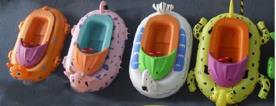 供應(yīng)山西塑料手搖船水上電動碰碰船圖片價格山西兒童手搖船電動碰碰船