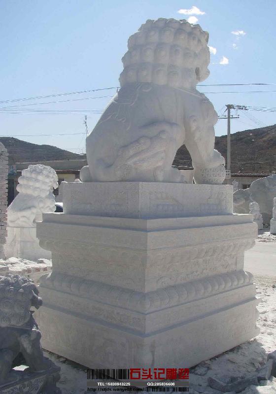 供應(yīng)漢白玉石雕石獅子曲陽4