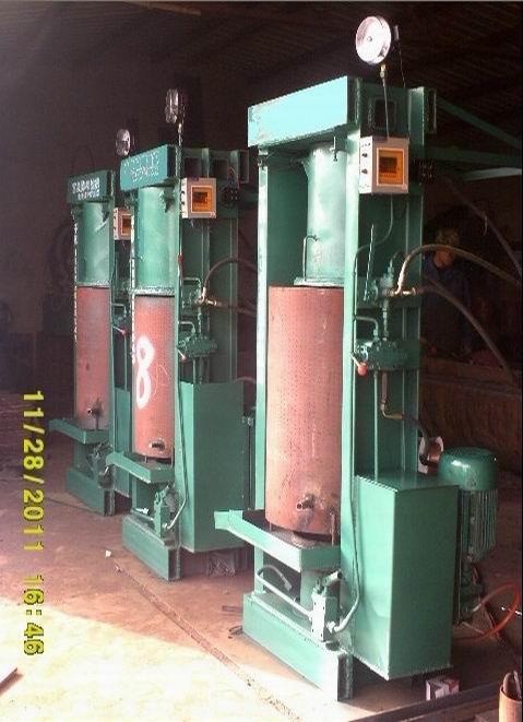 河南南陽小型菜籽榨油機(jī)家用榨油機(jī)圖片