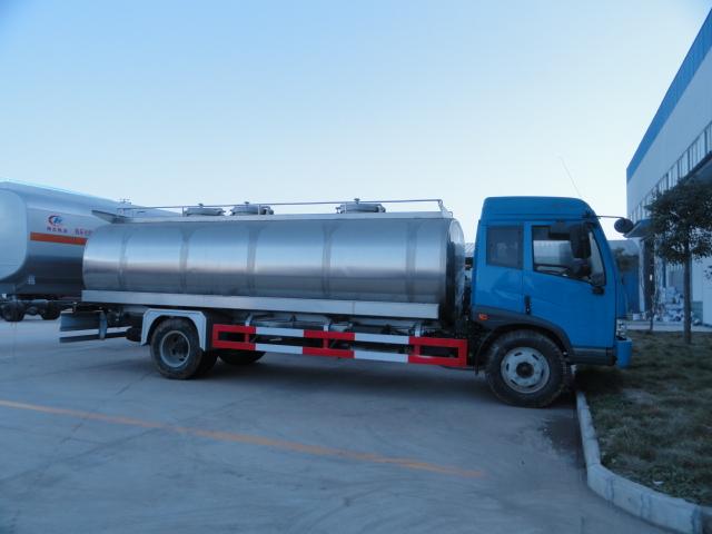 解放鮮奶運(yùn)輸車(chē)隆重上市型號(hào)多樣的解放鮮奶運(yùn)輸車(chē)隆重上市