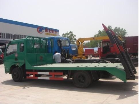 東風(fēng)小型平板運(yùn)輸車大公司批量生產(chǎn)