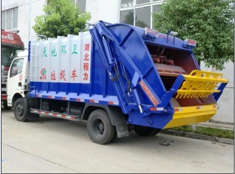 供應(yīng)優(yōu)質(zhì)壓縮式小霸王垃圾車