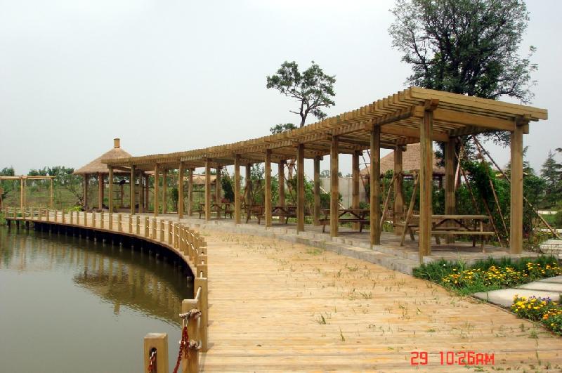 供應(yīng)蘇州防腐木廊架