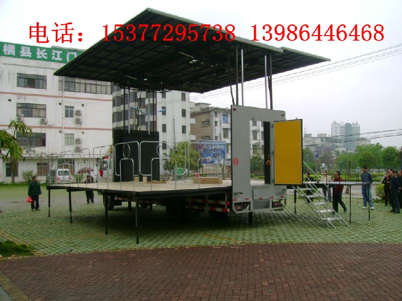 最省油的流動(dòng)舞臺(tái)車圖片及詳細(xì)參數(shù)