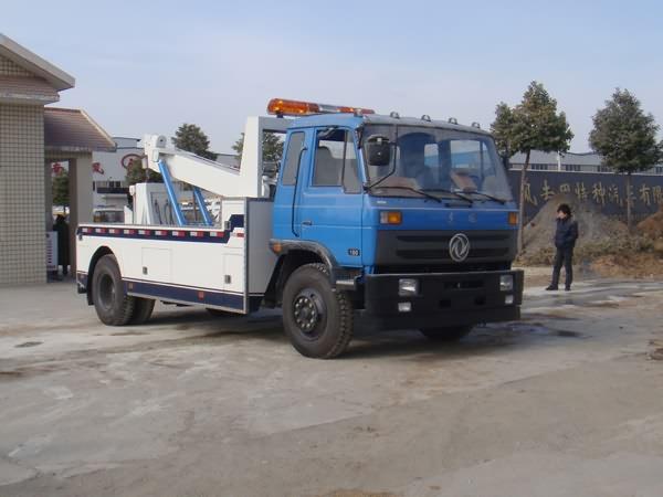 0東風(fēng)多利卡清障車圖片