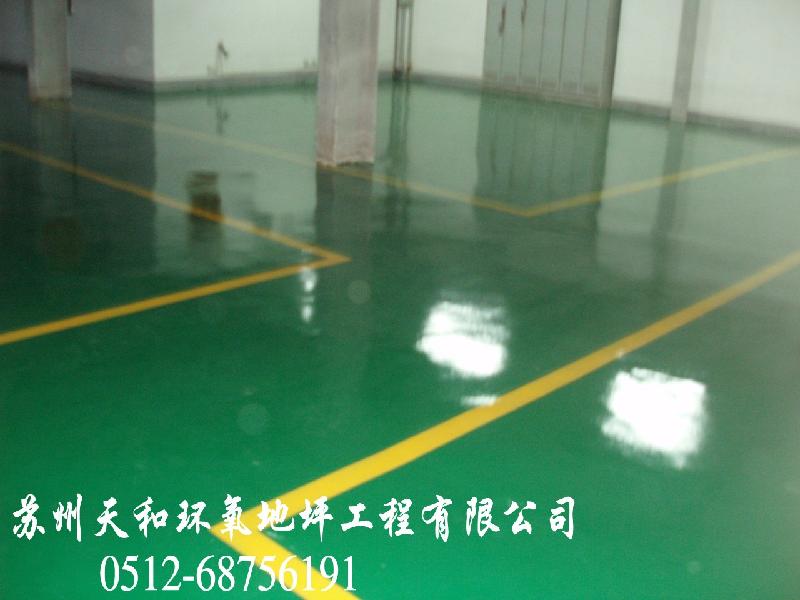 新建廠房地坪漆圖片