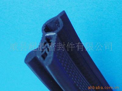 供應(yīng)機(jī)柜復(fù)合鋼帶密封條