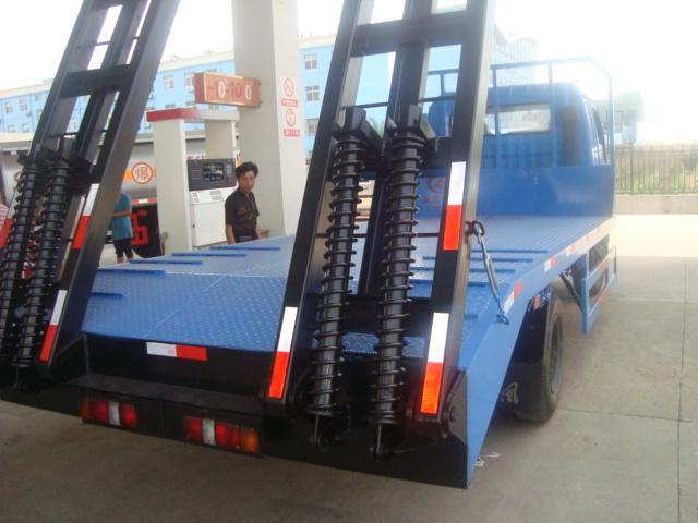 湖北程力-全國(guó)平板車專業(yè)生產(chǎn)廠家13997867799東風(fēng)勁卡平