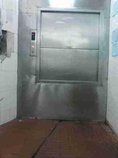 供應(yīng)珠海送餐電梯廚房*批發(fā)商報(bào)價(jià)/酒店送餐電梯多少錢/廚房餐梯報(bào)價(jià)