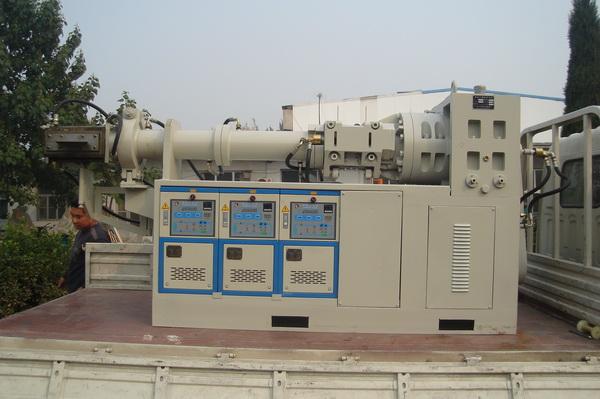供應(yīng)XJ-150型銷釘式橡膠擠出機(jī)