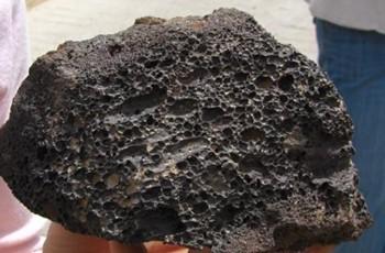 供應(yīng)火山巖50-80的價(jià)格