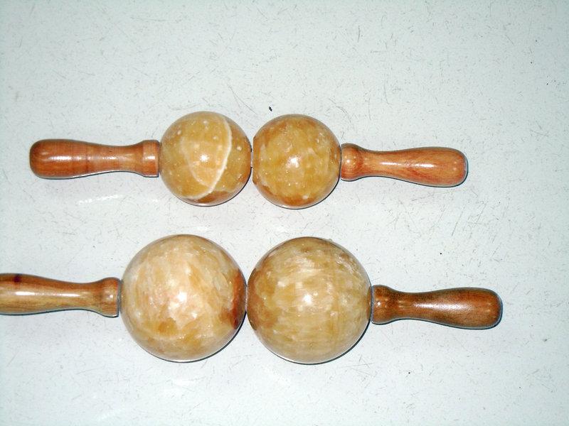 供應(yīng)玉石滾背器