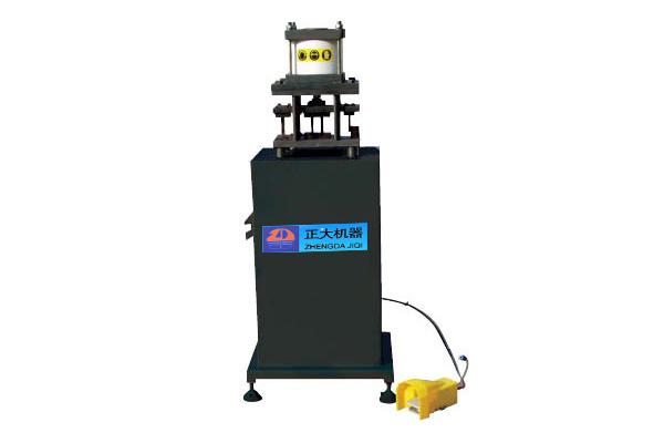 供應(yīng)隔熱鋁合金門窗設(shè)備