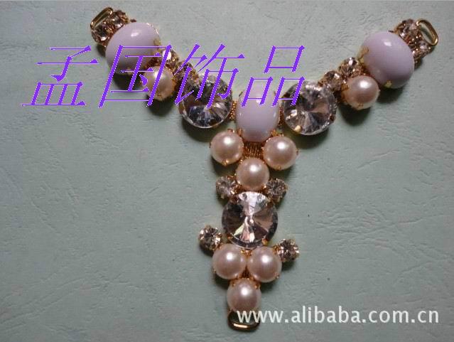 供應(yīng)燒焊鞋花水鉆鞋花鞋鏈鞋扣 廠家直銷燒焊鞋花水鉆鞋花鞋鏈鞋扣