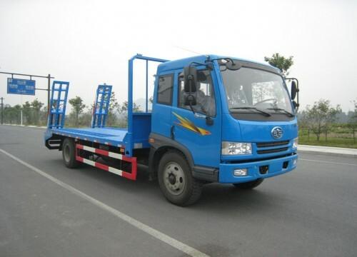 供應湖北程力拉120挖機的平板運輸車