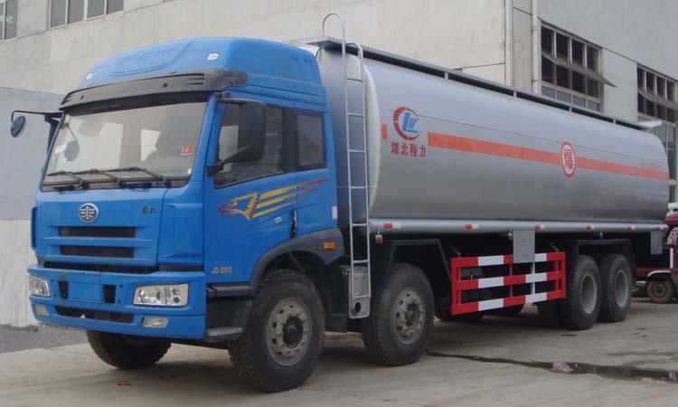 供應(yīng)浙江東風(fēng)*后八油罐車廠家直銷