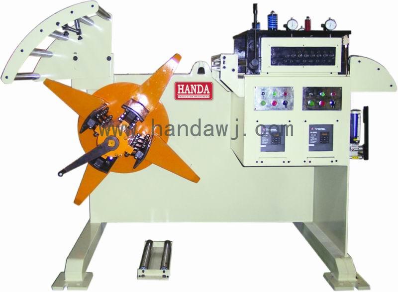 精密薄板自動(dòng)矯正機(jī)TML系列圖片