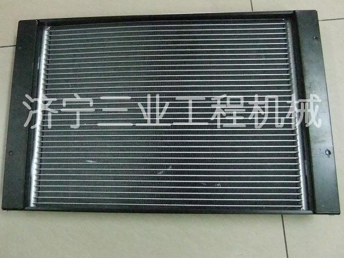 供應(yīng)挖掘機(jī)柳工50冷凝器