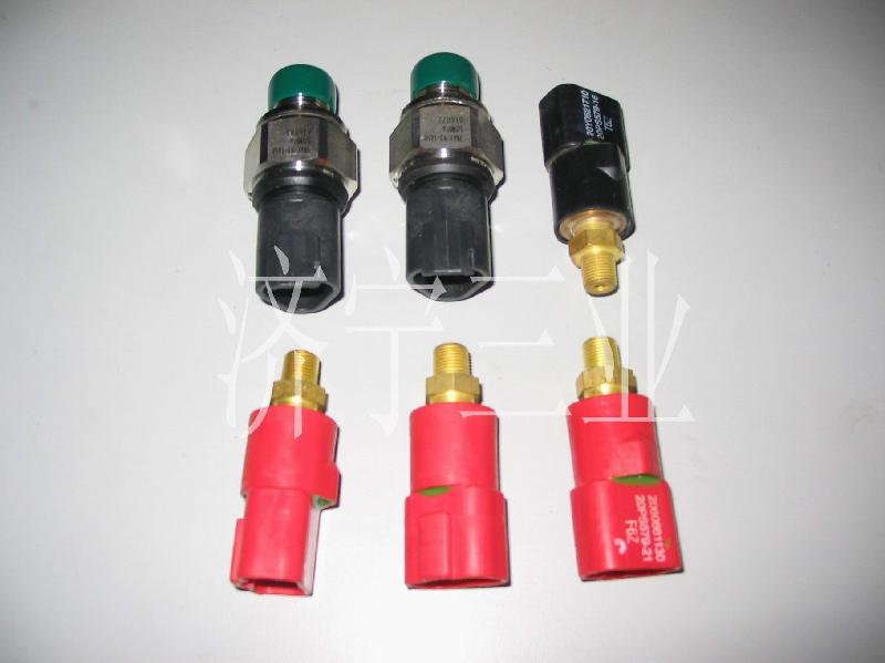 供應(yīng)小松挖掘機(jī)壓力開(kāi)關(guān)