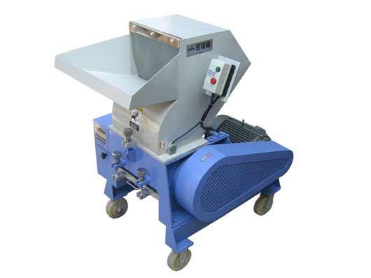 供應(yīng)江蘇廠家直銷10HP爪刀式塑膠粉碎機