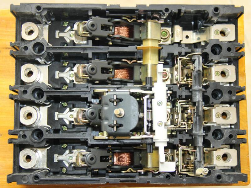 上海人民 RMM1-800M/3300 塑殼斷路器