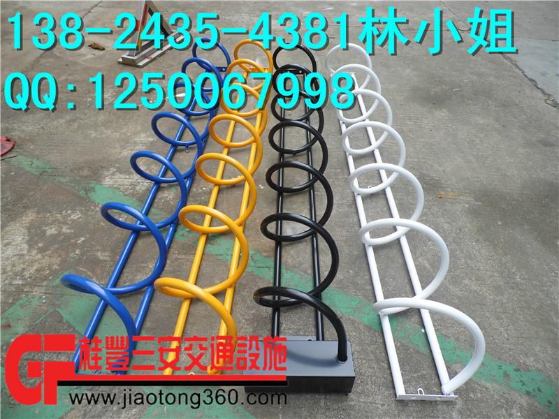 一圈圈金屬架子是不是停放自行車停車架的