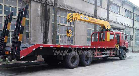 后雙橋平板隨車吊圖片