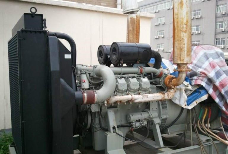 供應寧波大型進口柴油發(fā)電機組回收公司