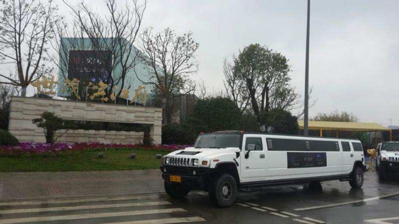 優(yōu)惠跑車租賃林肯婚車，優(yōu)惠租林肯短租