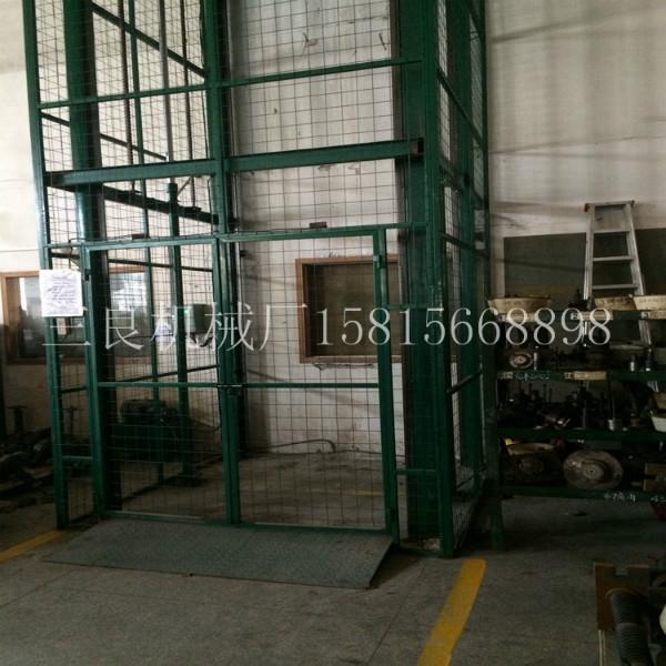 供應(yīng)液壓導(dǎo)軌鏈條式吊籠供貨商