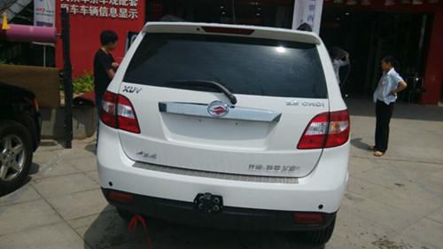 陸風(fēng)X8貼3M田園風(fēng)光和黑衣騎士效果圖片