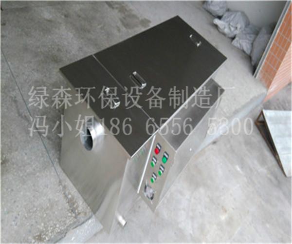 供應(yīng)安徽省淮北餐飲油水分離器宿州市生產(chǎn)不銹鋼隔油池廚房油煙凈化器