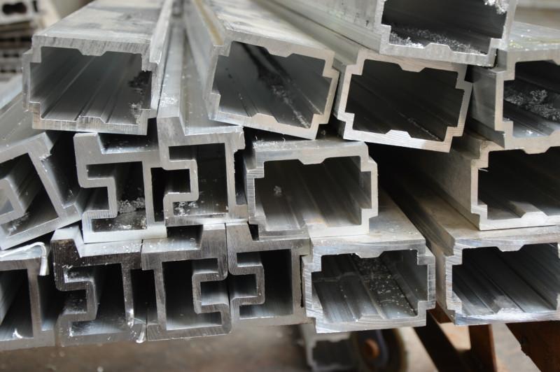 供應(yīng)鋁型材價格，鋁型材廠家，鋁型材生產(chǎn)廠家