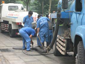 北京市通州区果园清掏化粪池厂家供应通州区果园清掏化粪池62550532抽粪抽污水高压疏通管道墙里化粪池污水井