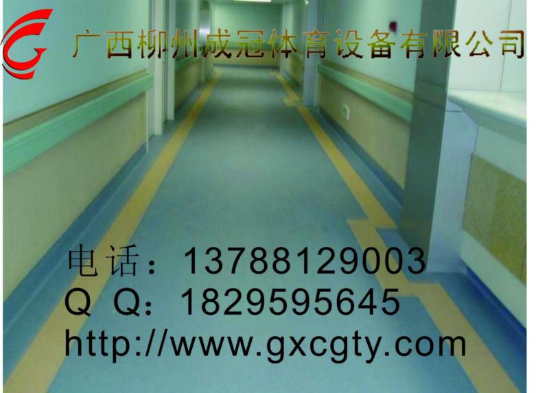 供應(yīng)河池室內(nèi)球館籃球場木紋PVC運(yùn)動地膠廠家