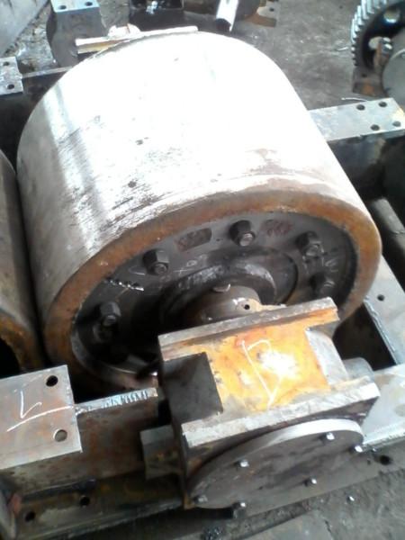 騰飛對(duì)輥式破碎機(jī)冶金水泥行業(yè)的好幫手 對(duì)輥破碎機(jī)