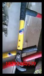 供應烏魯木齊鋼筋套筒變徑正反絲套筒產品采用國際45號優(yōu)質鋼材，特殊制